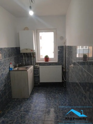 apartament-cu-3-camere-zona-cetate