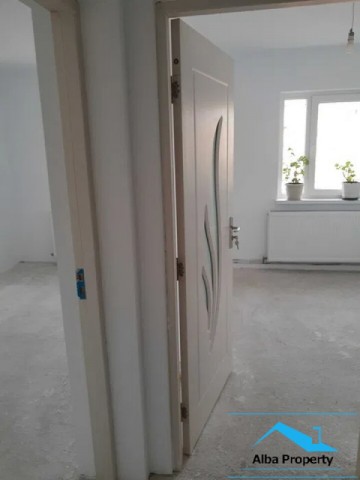 apartament-cu-3-camere-zona-cetate-1