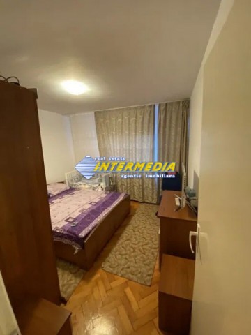 apartament-de-vanzare-2-camere-decomandat-zona-cetate-etaj-2-2