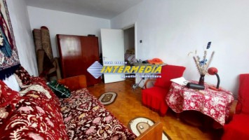 apartament-cu-2-camere-de-vanzare-cetate-etaj-intermediar