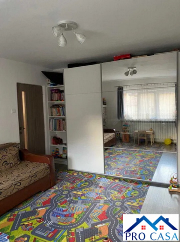 apartament-2-camere-cetate-zona-piata-2