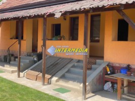 casa-pe-parter-renovata-cu-pivnita-si-1375-mp-teren-de-vanzare-in-alba-iulia-zona-micesti-1