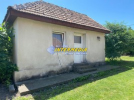 casa-pe-parter-renovata-cu-pivnita-si-1375-mp-teren-de-vanzare-in-alba-iulia-zona-micesti-13