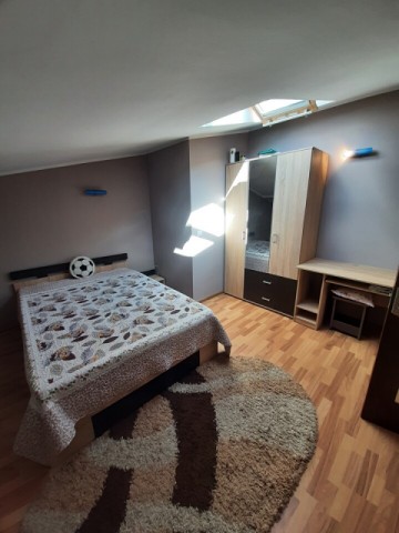 apartament-2-camere-mansarda-locuibila-zona-liceul-sportiv-4