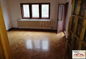 vila-10-camere-p-e1-e2-280-mp-teren-593-mp-campulung-muscel-centru-pret-98000euro-cu-posibilitatea-de-achizitionare-in-rate-pe-termen-de-3-ani-42