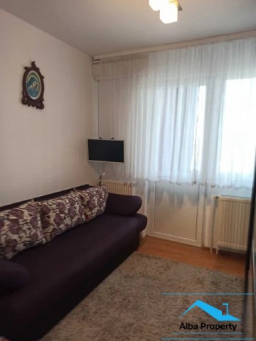 apartament-2-camere-zona-cetate-1