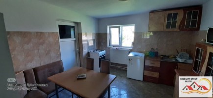 casa-pe-6-camere-200-mp-suprafata-utila-teren-1000-mp-godeni-pret-56000-euro-13