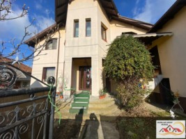 vila-p1-4-camere-108-mp-si-casa-batraneasca-teren-1035-mp-1000-metri-schitu-golesti-pret-104000-euro-3