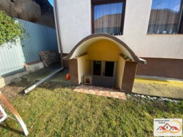 vila-p1-4-camere-108-mp-si-casa-batraneasca-teren-1035-mp-1000-metri-schitu-golesti-pret-104000-euro-31