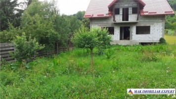 vila-7-camere-teren-2140-mp-de-vanzare-in-slanic-moldova-bacau-ideala-pentru-turism-sau-familie-3