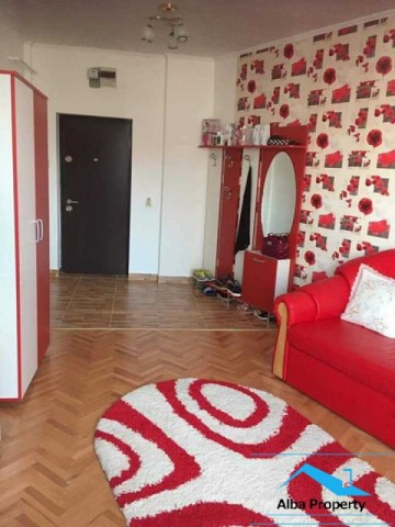 apartament-3-camere-decomandat-zona-cetate-etaj-01-4