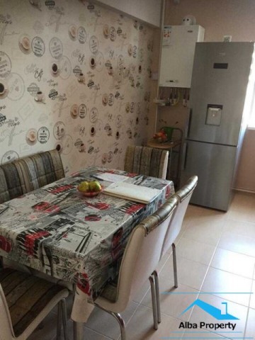 apartament-3-camere-decomandat-zona-cetate-etaj-01-6