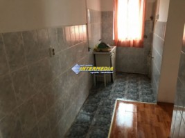 apartament-2-camere-de-vanzare-etaj-1-cetate-spital-4