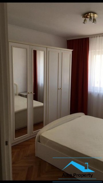 apartament-2-camere-mobilat-zona-cetate-4