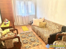 ocazie-apartament-4-camere-de-vanzare-alba-iulia-cetate-etaj-2-zona-bulevard-transilvania-1