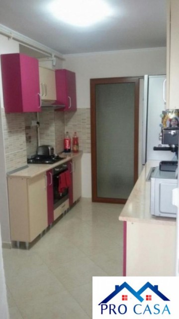 vand-apartament-cu-4-camere-decomandat-finisat-in-zona-ampoi-3-1