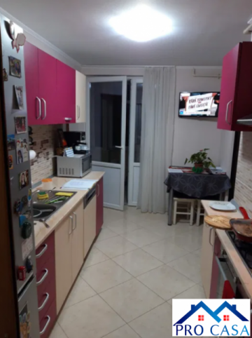 vand-apartament-cu-4-camere-decomandat-finisat-in-zona-ampoi-3-13