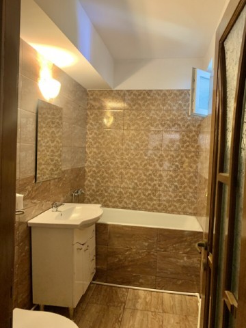 de-vanzare-apartament-cu-2-camere-zona-pietonalul-unirii-etaj-1-7