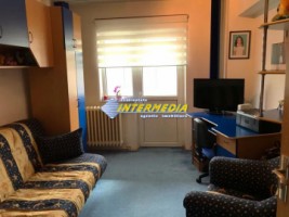 apartament-3-camere-decomandat-de-vanzare-cetate-zona-mercur-7