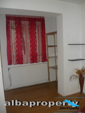 apartament-2-camere-mobilat-zona-cetate-4