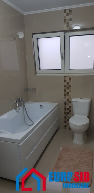 apartament-de-lux-de-inchiriat-zona-calea-cisnadiei-7