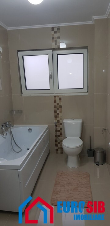 apartament-de-lux-de-inchiriat-zona-calea-cisnadiei-10