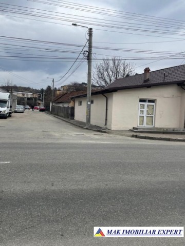 vandut-spatiu-comercial-58-mp-campulung-2