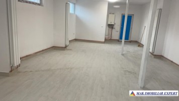 vandut-spatiu-comercial-58-mp-campulung-7
