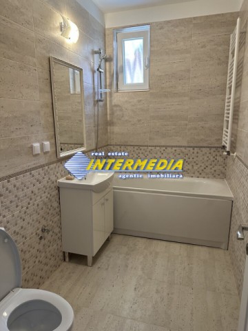 apartement-cu-3-camere-de-inchiriat-in-bloc-nou-zona-centru-mobilat-si-utilat-complet-nou-19