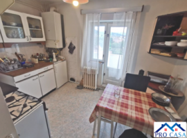 apartament-3-camere-decomandat-in-cetate-zona-mercuret3-4