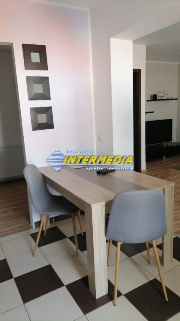 apartament-2-camere-de-inchiriat-decomandat-mobilat-si-utilat-in-alba-iulia-zona-centru-8