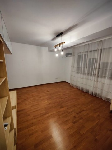 apartament-de-vanzare-3-camere-gorjului-dezrobirii-loc-parcare-constructie-2012-2