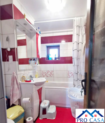 apartament-3-camere-decomandat-in-cetate-zona-piata-mercur-et2-4