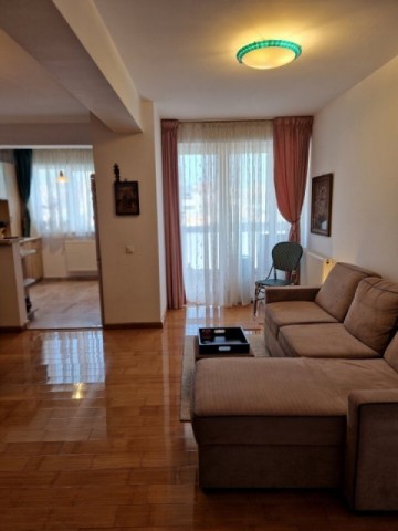 apartament-de-vanzare-3-camere-parcul-circului-loc-parcare-boxa-bloc-2013