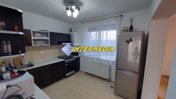 apartament-cu-4-camere-de-vanzare-in-bloc-nou-in-cetate-cu-garaj-1