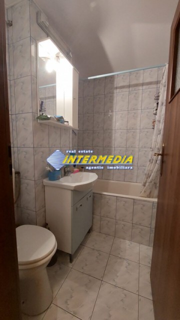 apartament-cu-2-camere-de-inchiriat-mobilat-si-utilat-in-cetate-4