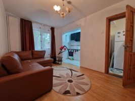 apartament-3-camere-podu-ros-aleea-rozelor-2