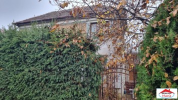casa-in-zona-titulescu-cu-teren-935-mp-id-22589-1