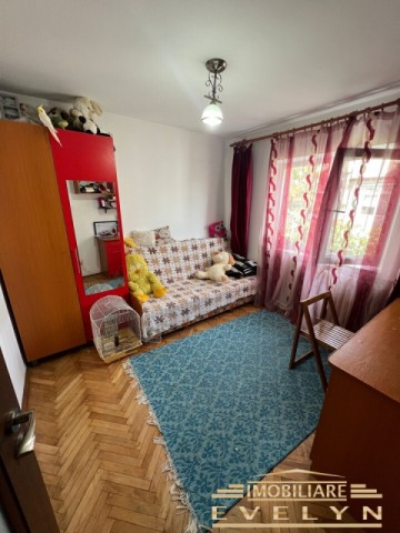 de-vanzare-apartament-2-camere-tip-decomandat-zona-bld-george-enescu-pret-49900-euro-1