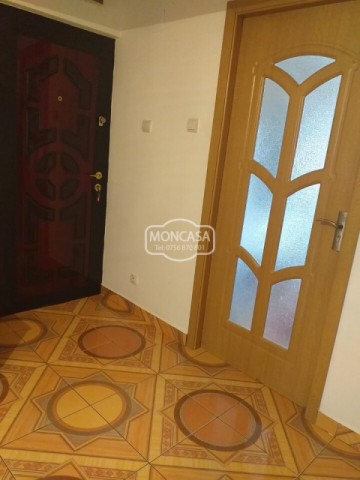 apartament-3-camere-zona-imparat-traian-ocazii-saveni-etaj-4-cu-sarpanta-1