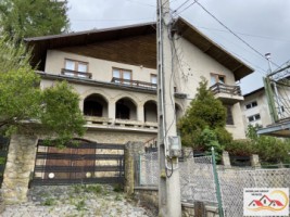 vila-5-camere-teren-1500-mp-campulung-muscel-259000-euro-5