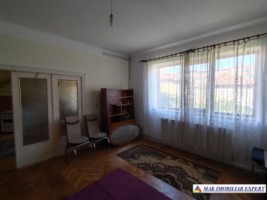 vila-stil-11-camere-cu-teren-1200-mp-de-vanzare-in-centru-campulung-muscel-arges-9