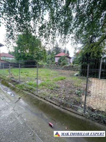 vand-teren-intravilan-231-mp-centru-campulung-muscel-arges-ideal-pentru-spatiu-comercial-sau-locuinta-3