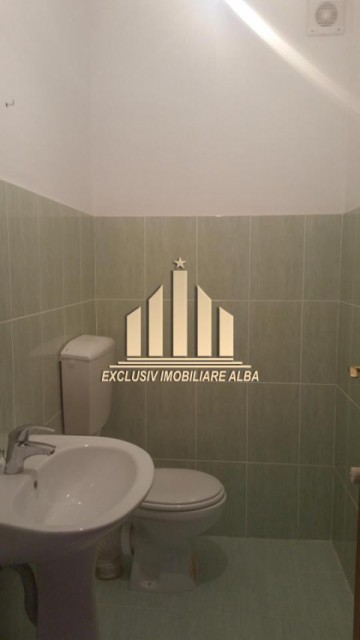 apartament-3-camere-in-bloc-nou-piata-cetate-4