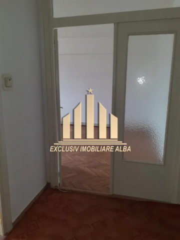 apartament-3-camere-decomandate-m-uri