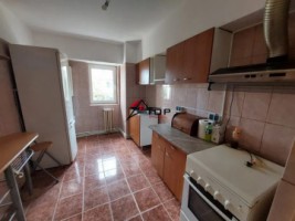 apartament-cu-3-camere-decomandat-etajul-2-pacurari-moara-de-foc-4