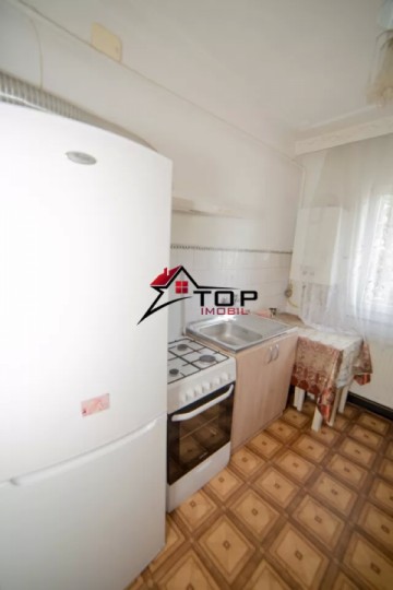 inchiriere-apartament-cu-2-camere-in-podu-ros-2