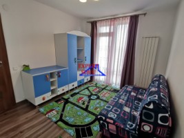 inchiriez-apartament-3-camere-recent-renovat-zona-calea-cisnadiei-6