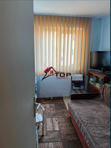 apartament-4-camere-semidecomandat-mircea-cel-batran-1