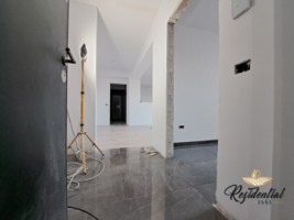 de-vanzare-apartament-deosebit-galata-iasi-1-camera-6040-mp-tip-penthouse-11